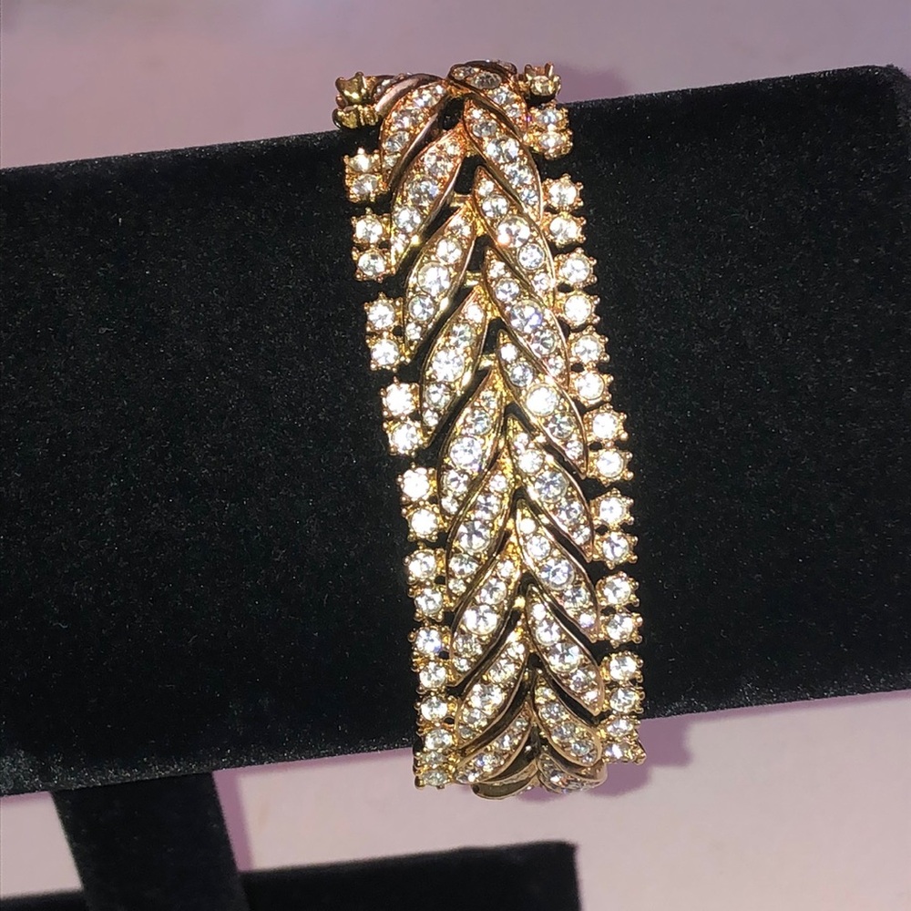 A&S Attwood & Sawyer Gold Tone Crystal Leaf-Pattern Vintage Bracelet